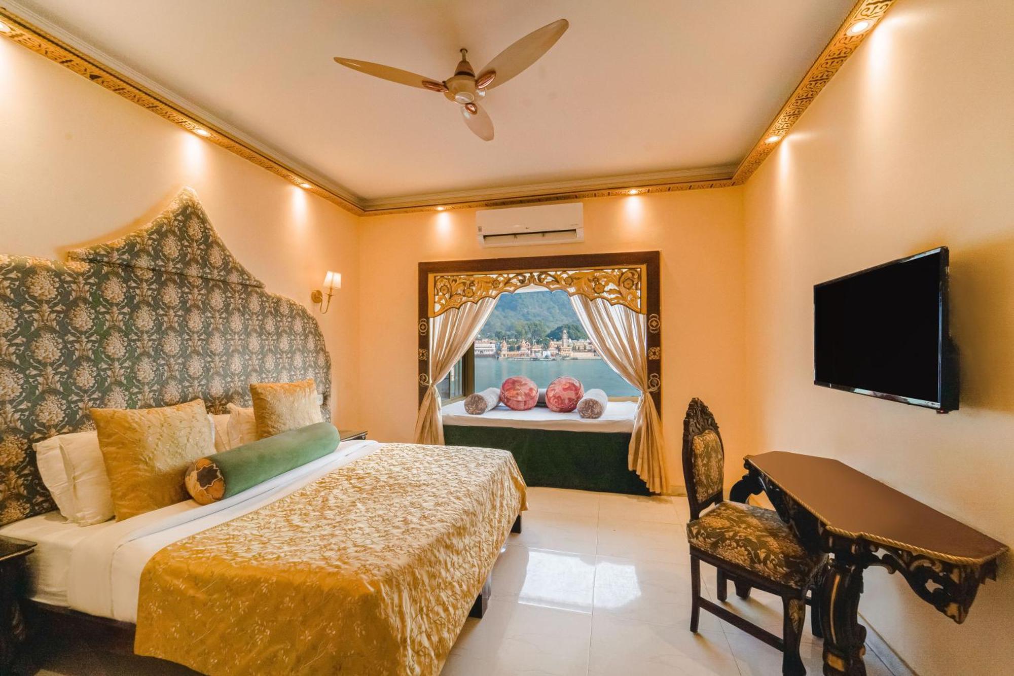 The Neeraj Ganga Heritage Palace Rishīkesh 外观 照片